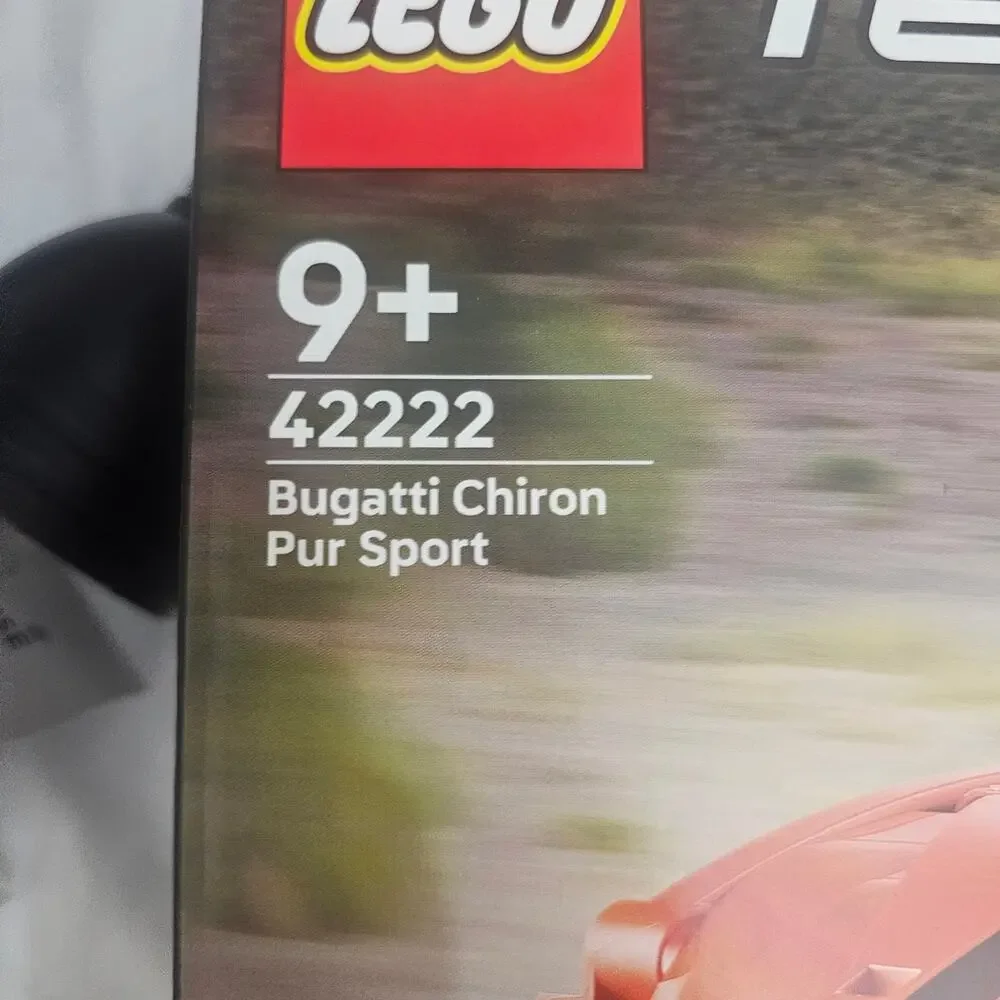 Lego Technic Bugatti Chiron Pur Sport (42222) 771 piece with digital download
